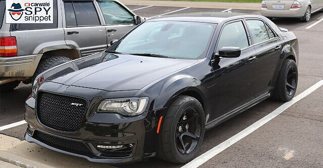 Chrysler 300 gets Hellcat treatment - CarWale