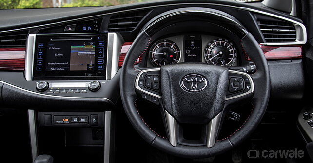 Toyota Innova Crysta Photo, Dashboard Image - CarWale