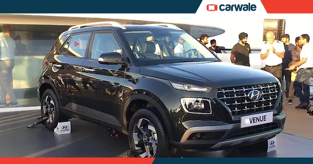 Hyundai Venue unveiled: Now in pictures - CarWale