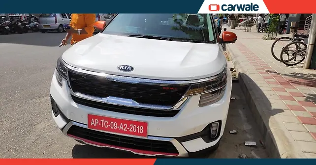 Kia Seltos GT-line dual-tone colours spotted - CarWale