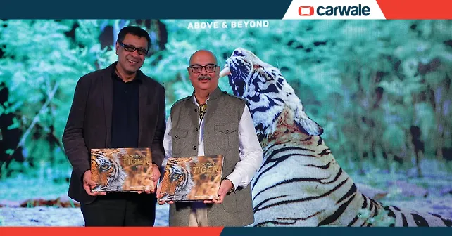 Land Rover and Bob Rupani track the tiger in its home - CarWale