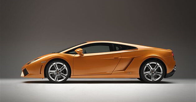 Download Lamborghini Gallardo 2005 - 2014 Photo, Left Side View Image - CarWale