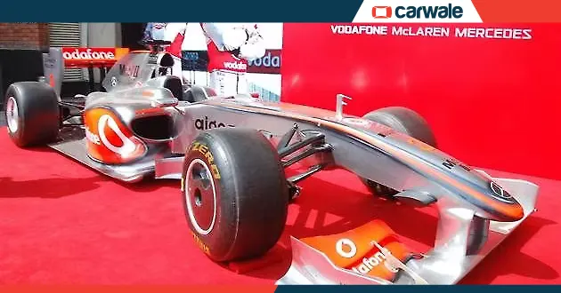 Mclaren Mercedes F1 showcased by Vodafone - CarWale