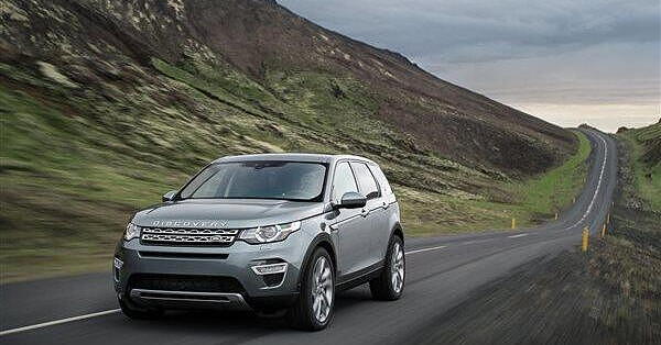 New Land Rover Discovery Sport gets Ingenium diesel engine