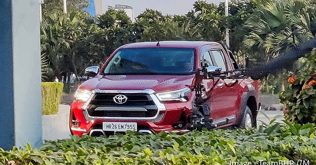 Toyota Hilux Spotted In India; Launch Soon? - CarWale