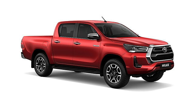 Toyota Hilux Review : 8 Pros & 8 Cons