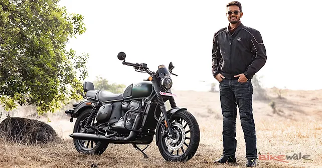Yezdi Roadster: First Ride Review - BikeWale