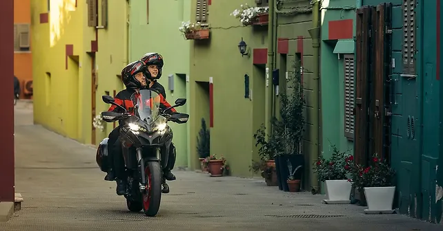 New Ducati Multistrada V2 available in two colours - BikeWale