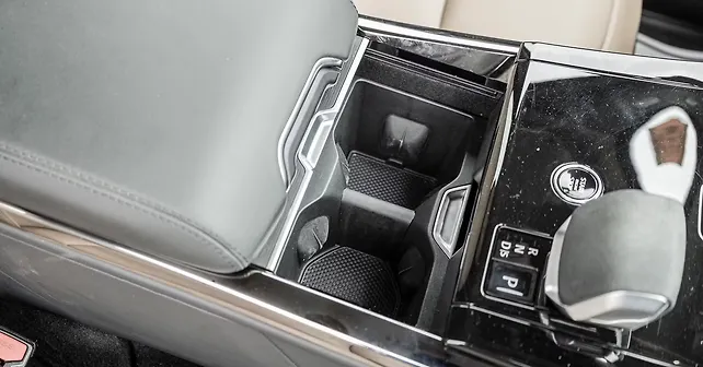 Land Rover Sports Box Land Rover Range Rover Sport Storage - CarWale