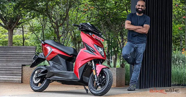 Simple One electric scooter: First Ride Review - BikeWale