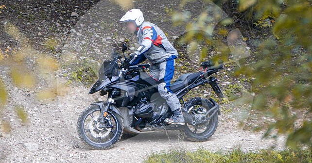 New BMW R1300 GS spied again; more details revealed - BikeWale