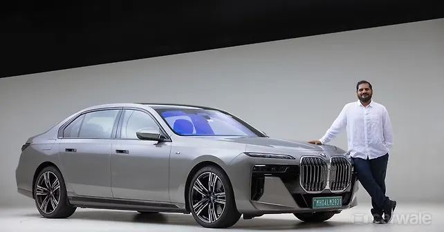 BMW i7 Reviews - Road Tests, First Drives and Expert Reviews on all