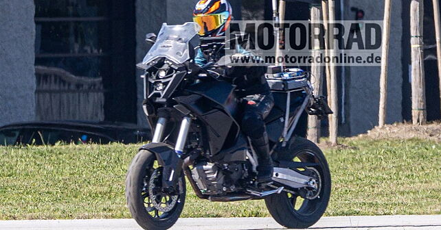 KTM 1390 SMT spotted testing with a new engine - BikeWale