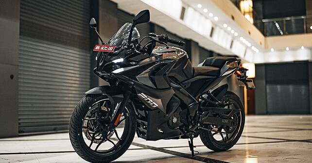 New Bajaj Pulsar RS200 To Launch In India Soon - BikeWale