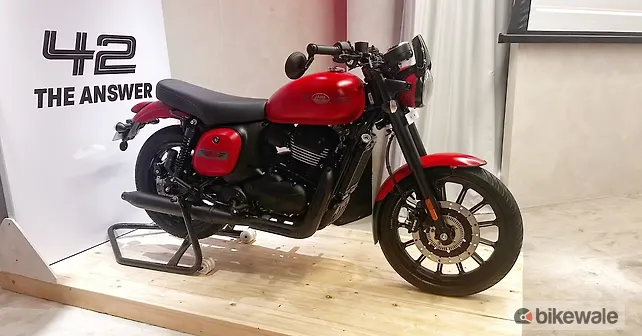 New Jawa 42 launched at Rs. 1.73 lakh; Rs. 17,000 price cut! - BikeWale