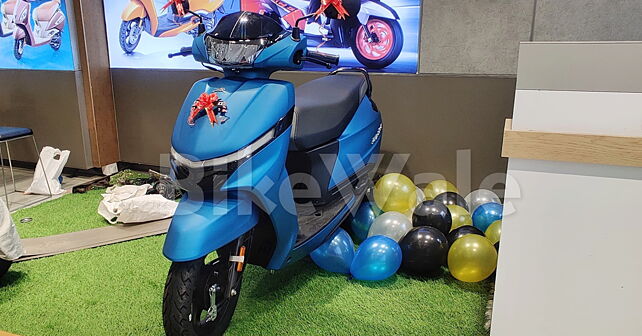 New TVS Jupiter 110 starts reaching dealerships - BikeWale