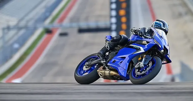 Yamaha YZF-R9 unveiled: Image gallery - BikeWale