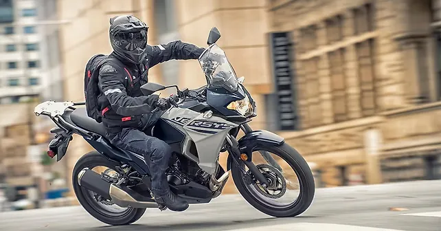 versys-x-300-right-front-three