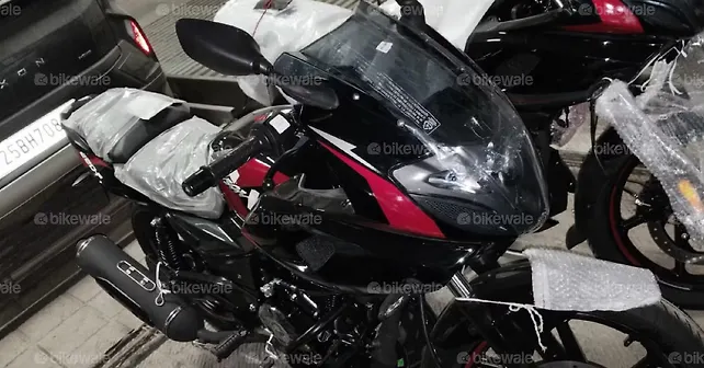 2025 Bajaj Pulsar 220F with Dual-Channel ABS Arrives At Dealerships