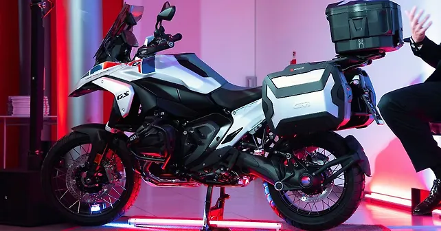 GIVI XSpace 27-36-Litre Expandable Case Revealed