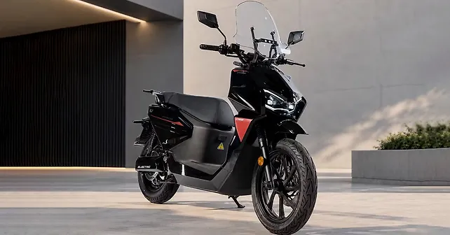 Strada Platform VLF Strada electric scooter launched at Rs. 1.20 Lakh - BikeWale