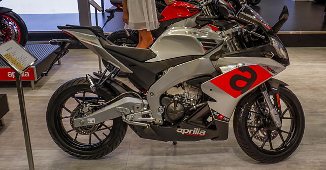 Aprilia 300cc outlet bike