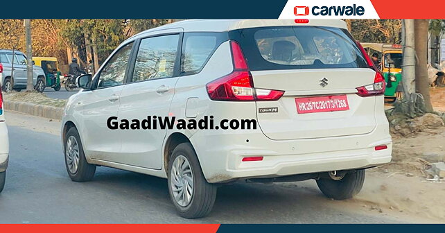 BS6 Maruti Ertiga diesel spied testing in India - CarWale