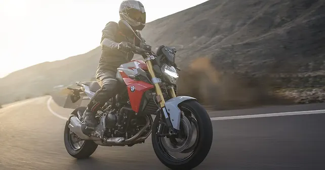 bmw f900r vs ktm 790 duke