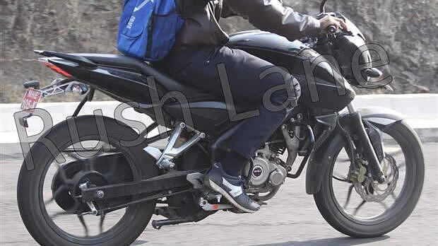 Bajaj Pulsar 150NS and 180NS spied testing; 2014 Auto Expo debut