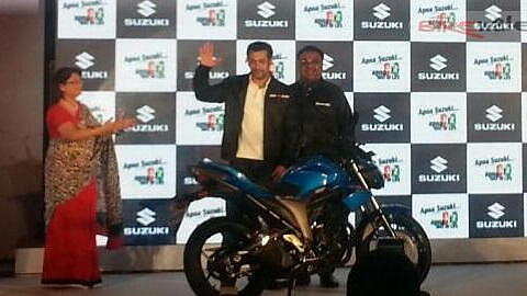 Suzuki unveils new Gixxer motorcycle