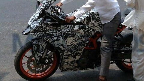 KTM RC200/RC390 spied in Pune, again