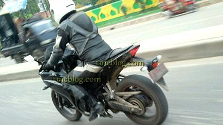 New spy shots of Yamaha R25 surface