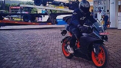 KTM RC200 spied testing in Pune