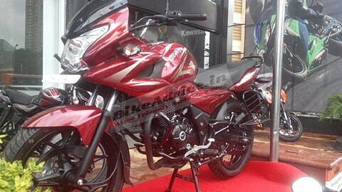 Bajaj Discover 150F reaches showroom; launch soon