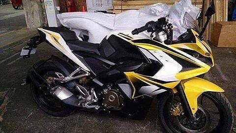 Bajaj Pulsar 200SS spotted completely undisguised