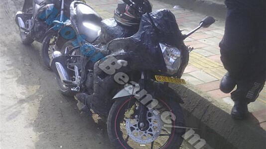 Fully-faired Suzuki Gixxer spied testing in Delhi