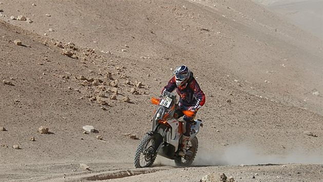 CS Santosh running in 42nd place after stage eight