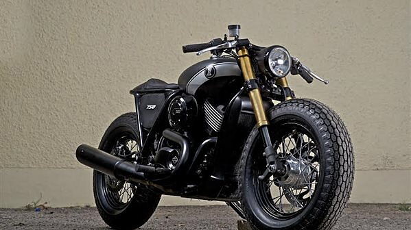 Custom Harley Street 750 Brat cafe racer to be shown at IBW 