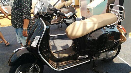 Vespa showcases the GTS 300 at the India Bike Week 2015