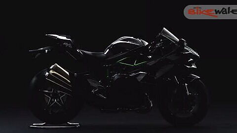 Kawasaki to unveil a road-legal version of the Ninja H2R at EICMA