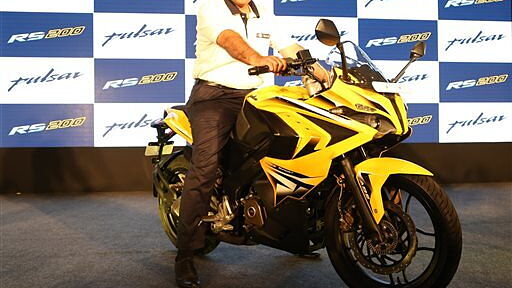 Bajaj Pulsar RS200 launched for Rs 1.18 lakh