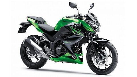 Kawasaki unveils the Z300 at the EICMA Show