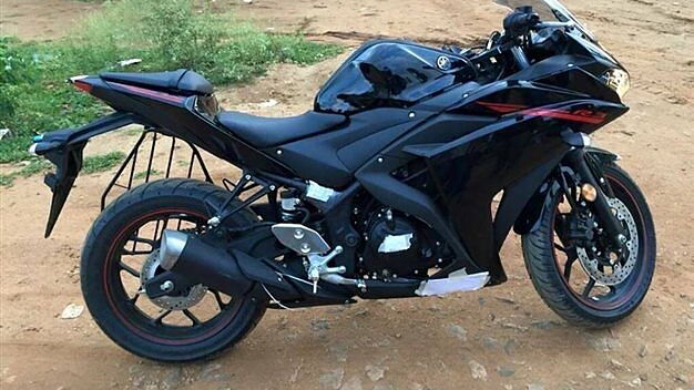 Yamaha YZF-R3 spotted completely undisguised