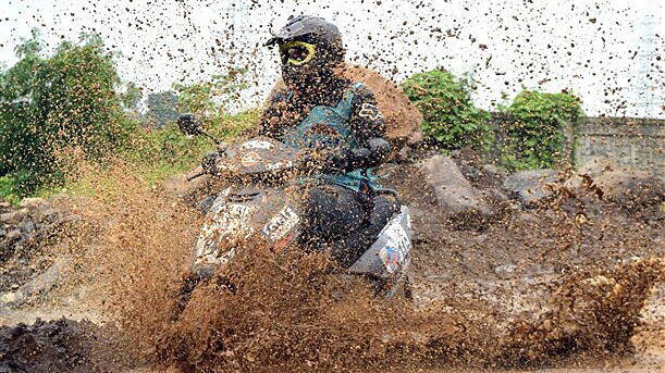 Shamim Khan wins the Gulf Monsoon Scooter Rally