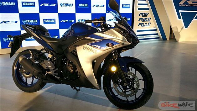 Yamaha YZF-R3 India Picture Gallery