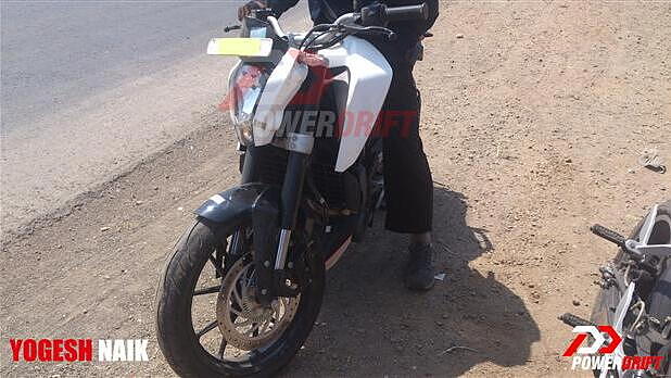 KTM Duke 390 spotted testing on old Mumbai-Pune highway