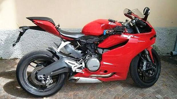 Ducati Panigale 899 Superbike spied in Italy