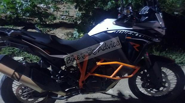 KTM 1190 Adventure and 950 Adventure spied in India