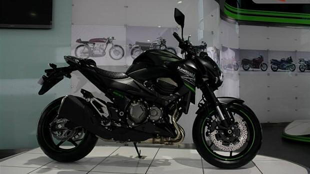 Kawasaki Z800 arrives at Pune showroom