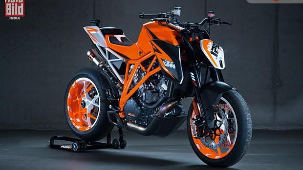 KTM Super Duke 1290 is ultimate hooligan